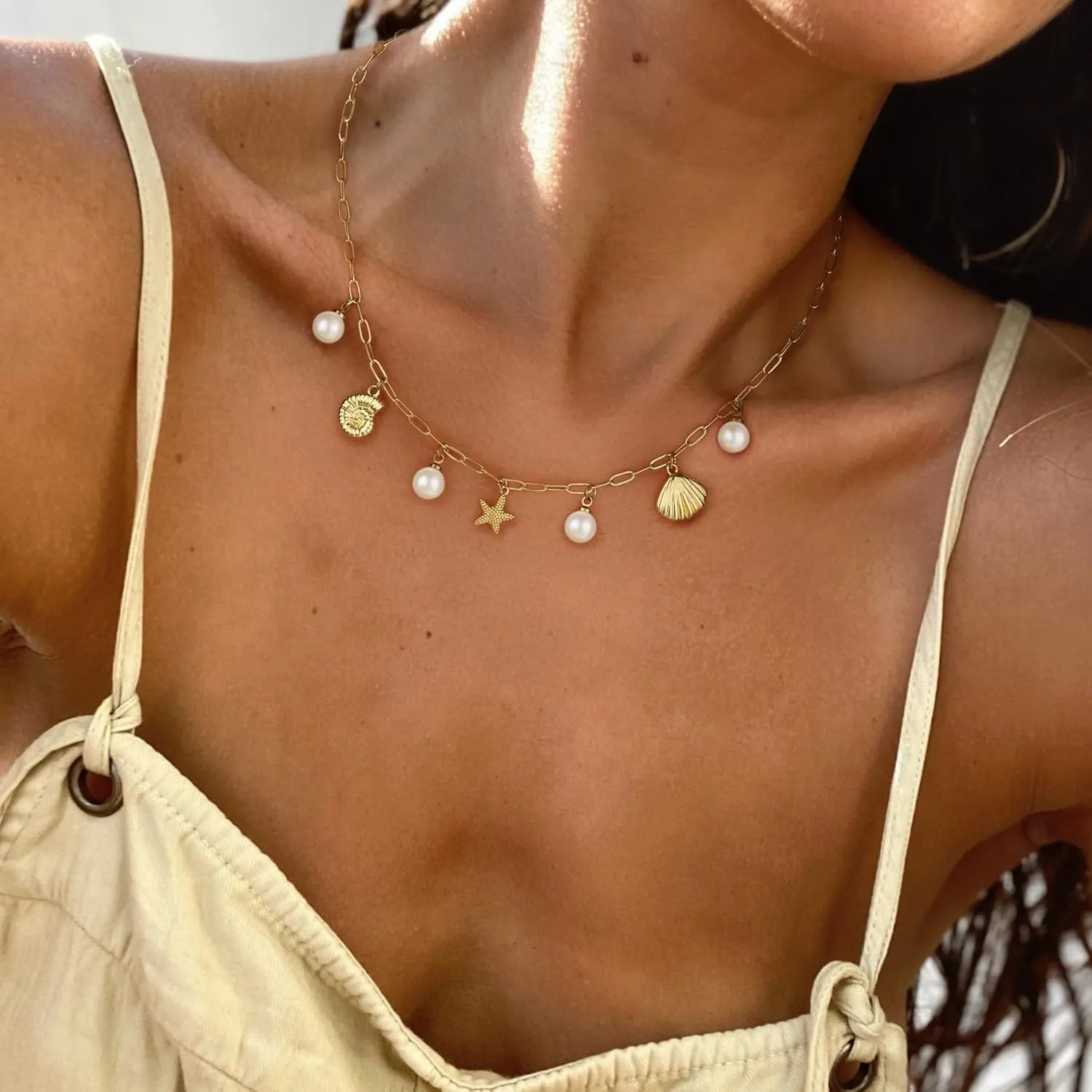 Charm Necklace for Women,Dainty 14K Gold Plated Starfish Seashell Necklace Simple Gold Beach Necklaces for Women Trendy Beach Jewelry