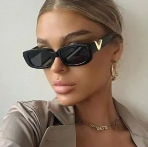 Retro Rectangle Sunglasses w. Gold Accents