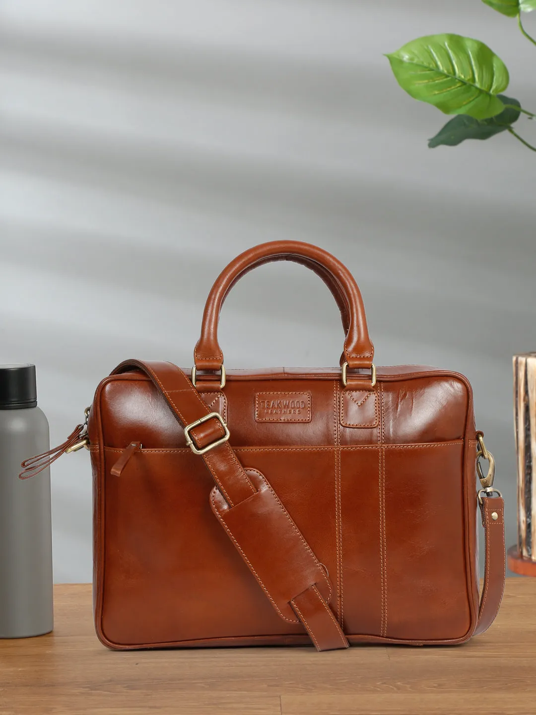 Unisex Tan Solid Leather Bag